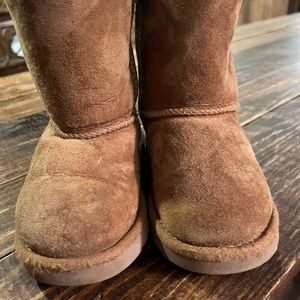 Bailey bow 3 Ugg’s